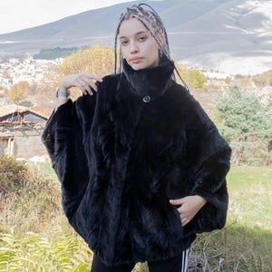 Real Mink Fur Cape in Black - One Size - Luxury Gift - Brand New