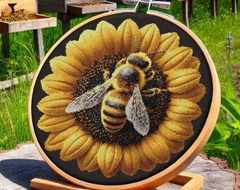 Bee Cross Stitch Pattern, cross stitch sunflower bees Instant Download PDF, Sunflower Digital PDF Hand Embroidery Design to Download