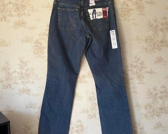 Jeans Levi’s 550 Classic Relaxed Boot Cut de estilo vintage Y2K, lavado medio, talla 10 larga, nuevos con etiqueta.