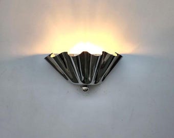Unique Artisan Light Elegant Wavy Shape Brass Sconce Handcrafted Brass wall Lamp
