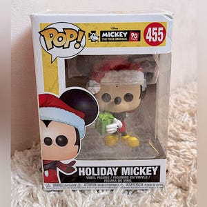 Funko Pop! 90 Year Anniversary Original #455 Holiday Mickey w/ Case VAULTED
