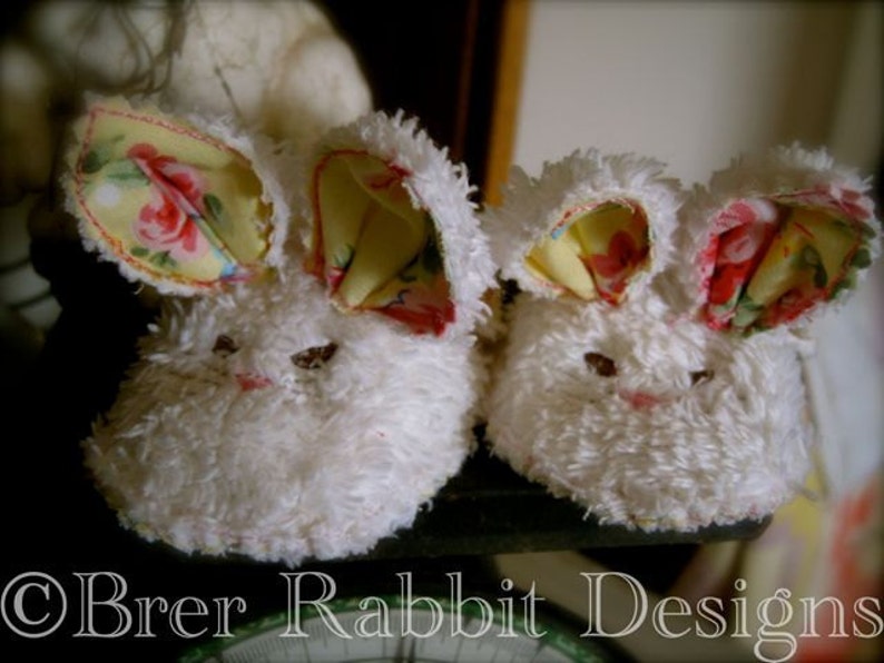 BRD Shabby Chic Bunny Hausschuhe-In-the-Hoop-Stickerei Bild 1