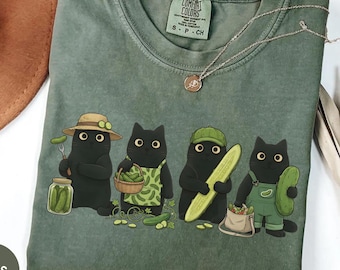 Comfort Colors Pickle Lover T-Shirt, Funny Pickle Black Cats Shirt, Vegetarian Foodie Gift, Cucumber Food Lover Tee