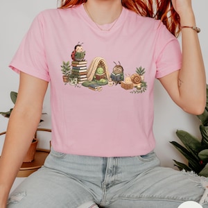 Cottagecore Insect Shirt, Reading Shirt, Book Lover Tee, Cozy Reader Gift, Librarian Teacher, Bookish Gift Blossom