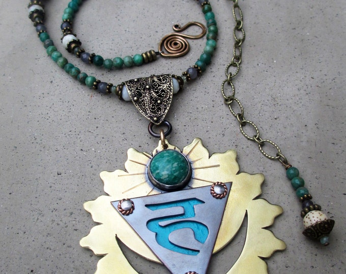 Throat chakra stones necklace Clearance