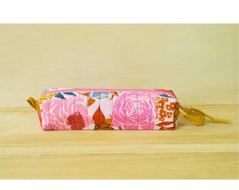 Large Quilted Boxy Zipper Pouch " - Colorful Floral Print in Cotton Sateen