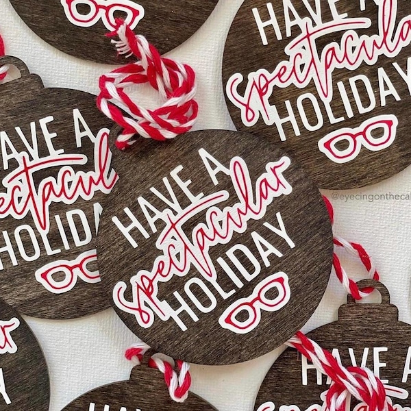 Disfrute de unas espectaculares vacaciones con etiquetas/adornos de regalo de madera.