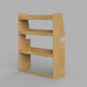 Peut inclure: Étagère en bois brun clair avec trois étagères et une base rectangulaire. L'unité a un design simple et moderne, avec une découpe sur le côté. Les étagères sont espacées uniformément, offrant un espace de rangement.