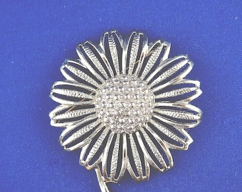Coventry Brooch Daisy