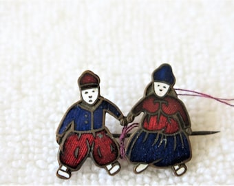 FREE US SHIPPING Vintage Enamel Pin, Dutch Enamel, Dutch children