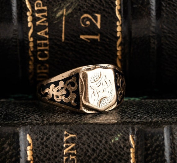 19th C. Antique 14K Gold Enamel Shield Signet Ring - image 1