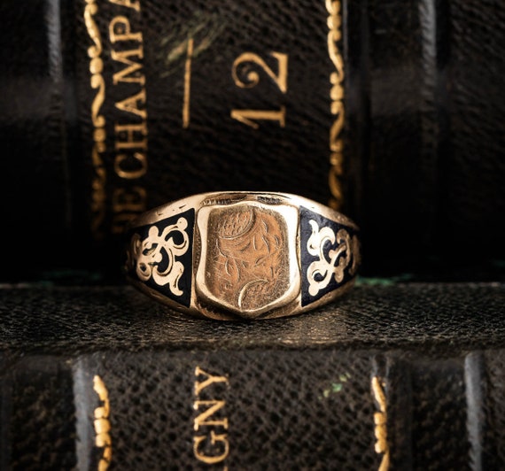 19th C. Antique 14K Gold Enamel Shield Signet Ring - image 3