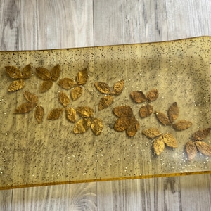 Halverwege de eeuw vintage acryl dienblad glitter goud met bladeren Lucite Bilmar Plastics 1960 1970 - K