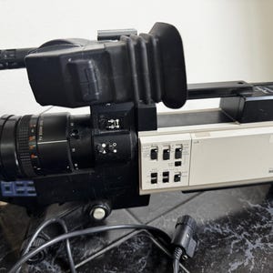 Vintage JVC Newvicon Color Video Camera – Autofocus Camcorder Prop