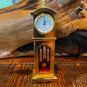Vintage Elgin Miniature Grandfather Clock – Gold Tone Desk Collectible – Works, Battery Operated