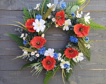 Corona de verano de prado silvestre, corona de verano para puerta de entrada, corona de manzanilla, aciano y amapola roja, corona rústica para puerta, decoración de cabaña