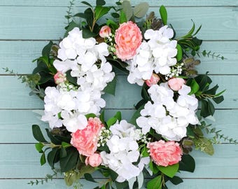 Corona floral para puerta en blanco y rosa ruborizado, romántica corona de flores artificiales para puerta de entrada, elegante decoración del hogar.
