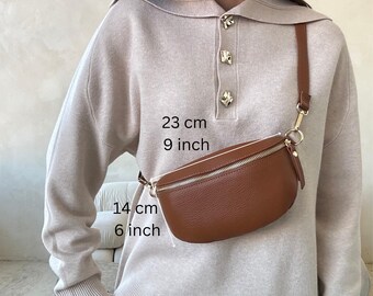 Riñonera de piel italiana: elegante bolso bandolera marrón