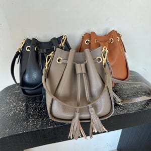 Minimale Beuteltasche für Frauen, Echtleder Einkaufstasche, Stilvolle Schultertasche Frauen Alltag Tägliche Tasche, Italienische hochwertige Ledertasche
