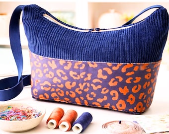 Umhängetasche Damen Leo blau Crossbody Tasche Kunstleder Handgemachte Tasche Schweiz Alltagstasche leicht Geschenk für Frauen