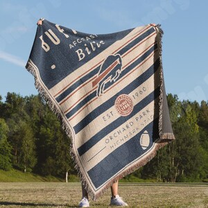 Buffalo Bills Vintage-Styled Woven Blanket / Retro Football Throw / NFL Team Decor / Classic Football Fan Gift image 4