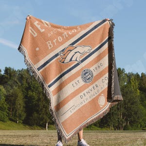 Denver Broncos Vintage-Styled Woven Blanket / Retro Football Throw / NFL Team Decor / Classic Football Fan Gift image 4