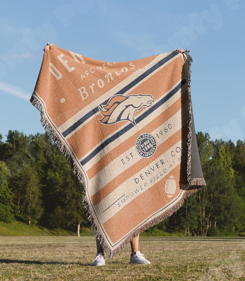 Denver Broncos Vintage-Styled Woven Blanket / Retro Football Throw / NFL Team Decor / Classic Football Fan Gift image 4