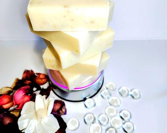 Handmade Soap Bar (1 bar 4.5 oz) - 21 different scents to choose from (Includes soap pouch). Spa Gift Basket, Relaxation Gift Set, Self Care