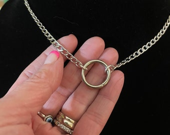 small oring choker layer necklace