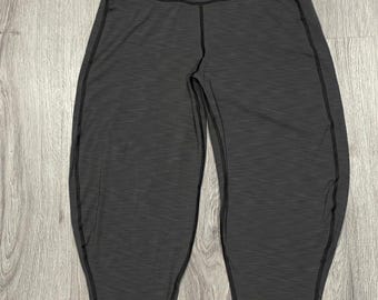 Leggings cortos de talle alto para mujer Arc'teryx, color gris carbón, talla mediana.