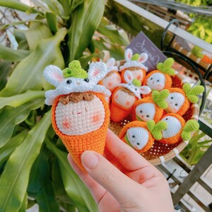 Handmade Crochet Bunny-Eared Carrot Keychain – Cute Rabbit & Vegetable Bag Charm, Fun Gift