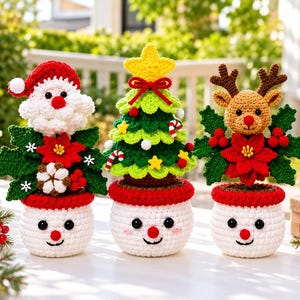 Crochet Flower Pot Set with Christmas Tree, Crochet Christmas Gift, Handmade Gift, Crochet Flowers, Crochet Christmas Plant Pot Set