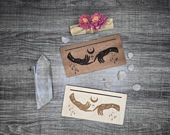 Magic Hands Wood Tarot Card Holder: Witchy Altar Decor