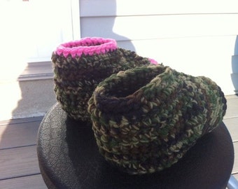 His and hers Camouflage Drink Mitt set - The mitten with the drink holder built right in Great gift!