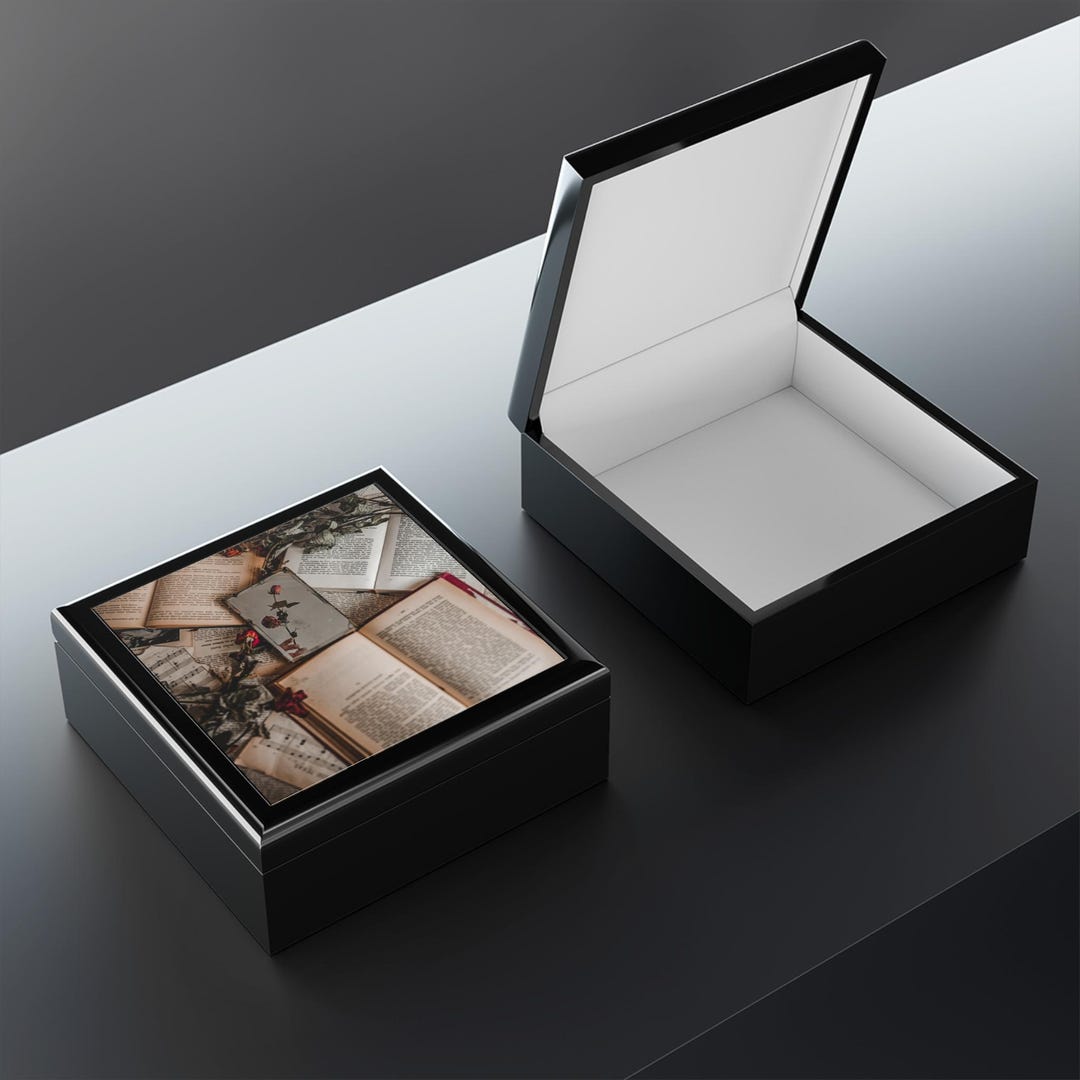 Vintage-inspired Jewelry Box, Elegant Storage for Rings, Necklaces ...
