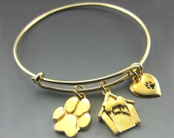 Engravable Gold Three Charm Expandable Bracelet With Paw Print, Dog House, and Heart Charms