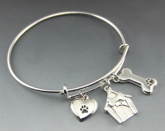 Engravable Three Charm Expandable Bracelet With Doghouse, Heart, and Dog Bone