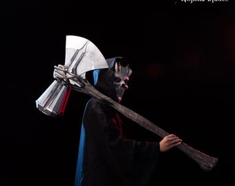 アベンジャーズのソーのストームブレイカーの等身大レプリカ、コスプレ