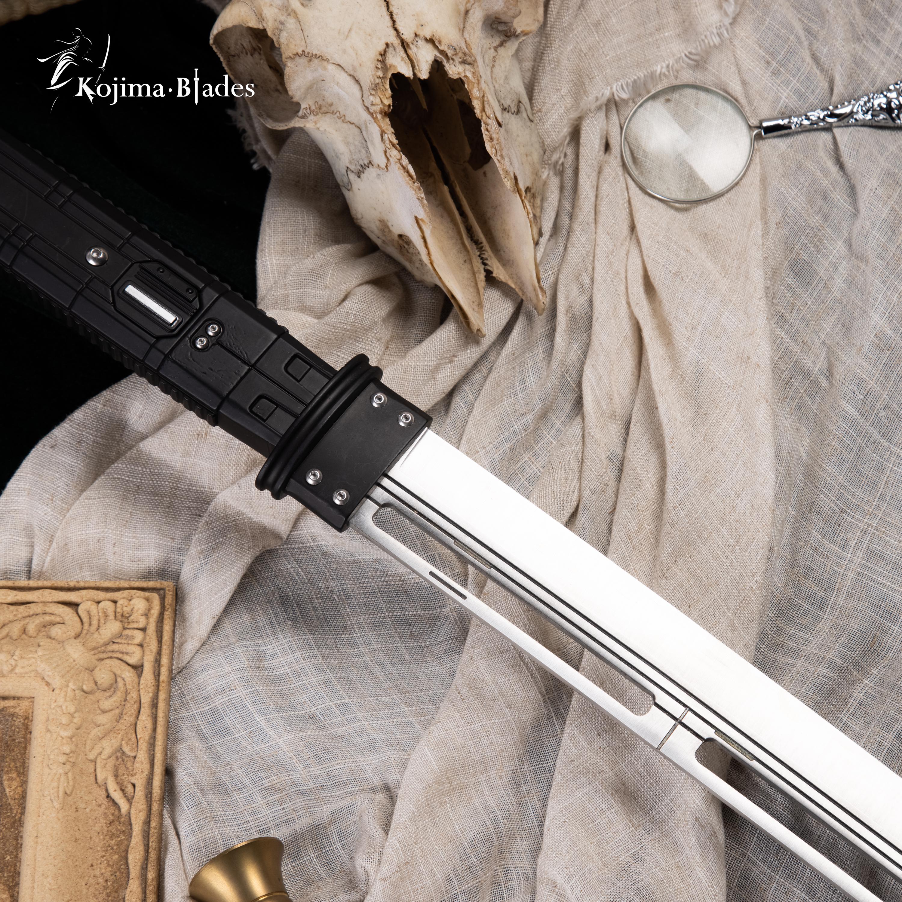 ファイナルファンタジー太刀 クロード 古兵器 武具 模造刀·模擬刀Cosplay Amazon.co.jp: Nakorara 日本刀 クラウド フレイムタン 22cm