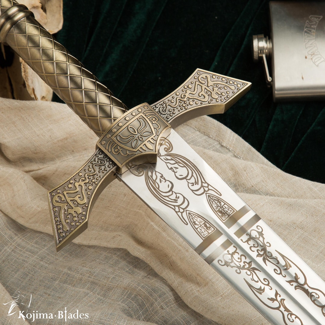 追放された騎士の大剣の実物大レプリカ、エルデンリングの武器 - 手