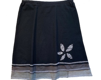 Three Layer Appliqué Skirt-Black