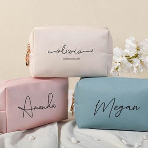 Kosmetiktasche mit Gravur, Monogramm, Make-up-Tasche, personalisierte Leder-Kulturtasche, Geburtsmonat, Brautjungfer, Brautpartygeschenke, Weihnachtsgeschenk