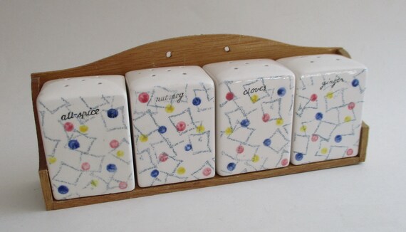 1960s Spice Shakers, Jars, Polka Dot Pottery Set, Allspice, Cloves, Ginger, Nutmeg, Pink, Blue, Yellow, Made in Japan, Good Condition