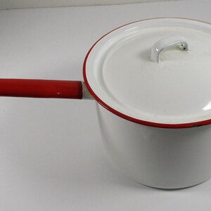 Vtg 1940s Enamel Cooking Pot, Saucepan White and Red, w Lid, approx. 6 in. h w Lid x 7.5 in. dia., Farmhouse Decor, Display Item Only