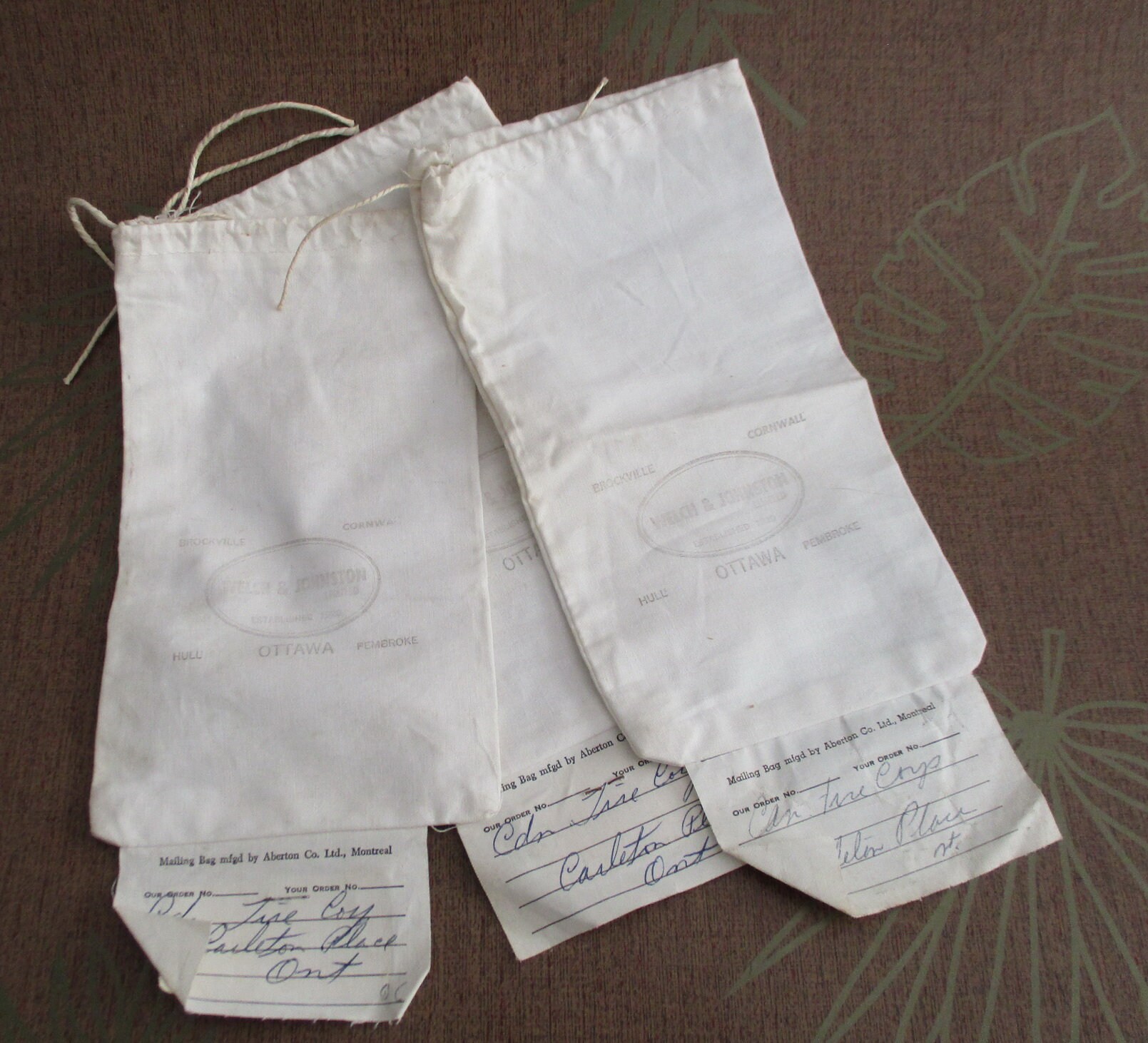 canadian tire suitcase