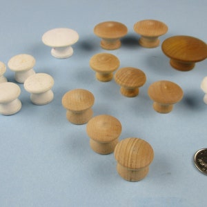 15 Wood Knobs, Drawer Pulls, Door Pulls, Some Unfinished, Worn Chippy Paint, from 1.75 in. dia. to 1 in. dia., Crafts, Farmhouse Decor