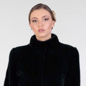 Women’s Black Mink Fur Coat  selandur
