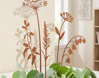 Metal Flower Garden Stakes, Outdoor Garden Decor, Rusty Metal Yard Art, Flower Bed Stakes, Lawn Ornament, Patio Decor, Rustic , Set of 5