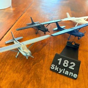 Cessna 182 Skylane Simple Airplane Model - 3D Printed - Single Engine Airplane - Personal Aircraft - Small Airplane Models