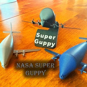 NASA Aero Spacelines Super Guppy Simple Airplane Model - Gift for Aviation Lovers - Cargo Plane - 3D Printed - Cheap Model Airplane